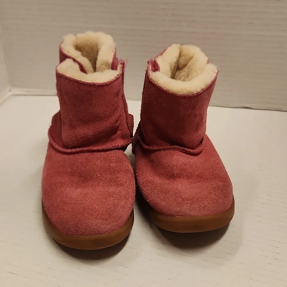 UGG Boots Girls Size 10 Pink Faux Fur Lined Spots